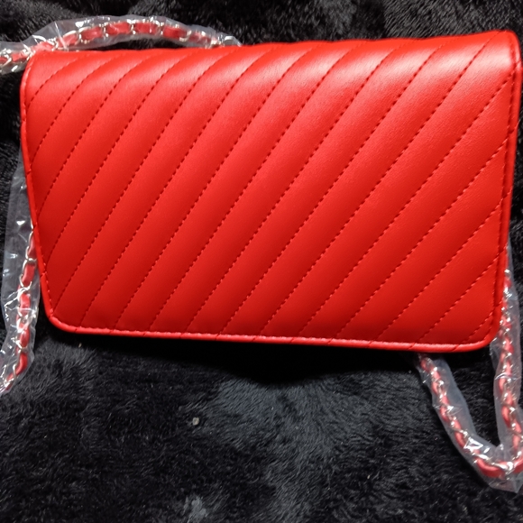 NWT Badgley Mischka red crossbody - Picture 4 of 9